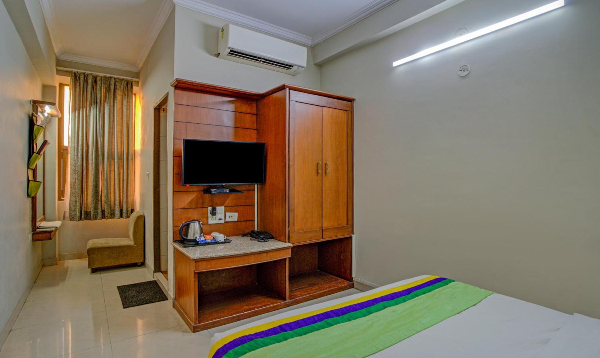 Treebo Bliss Hotel Jaipur Buitenkant foto