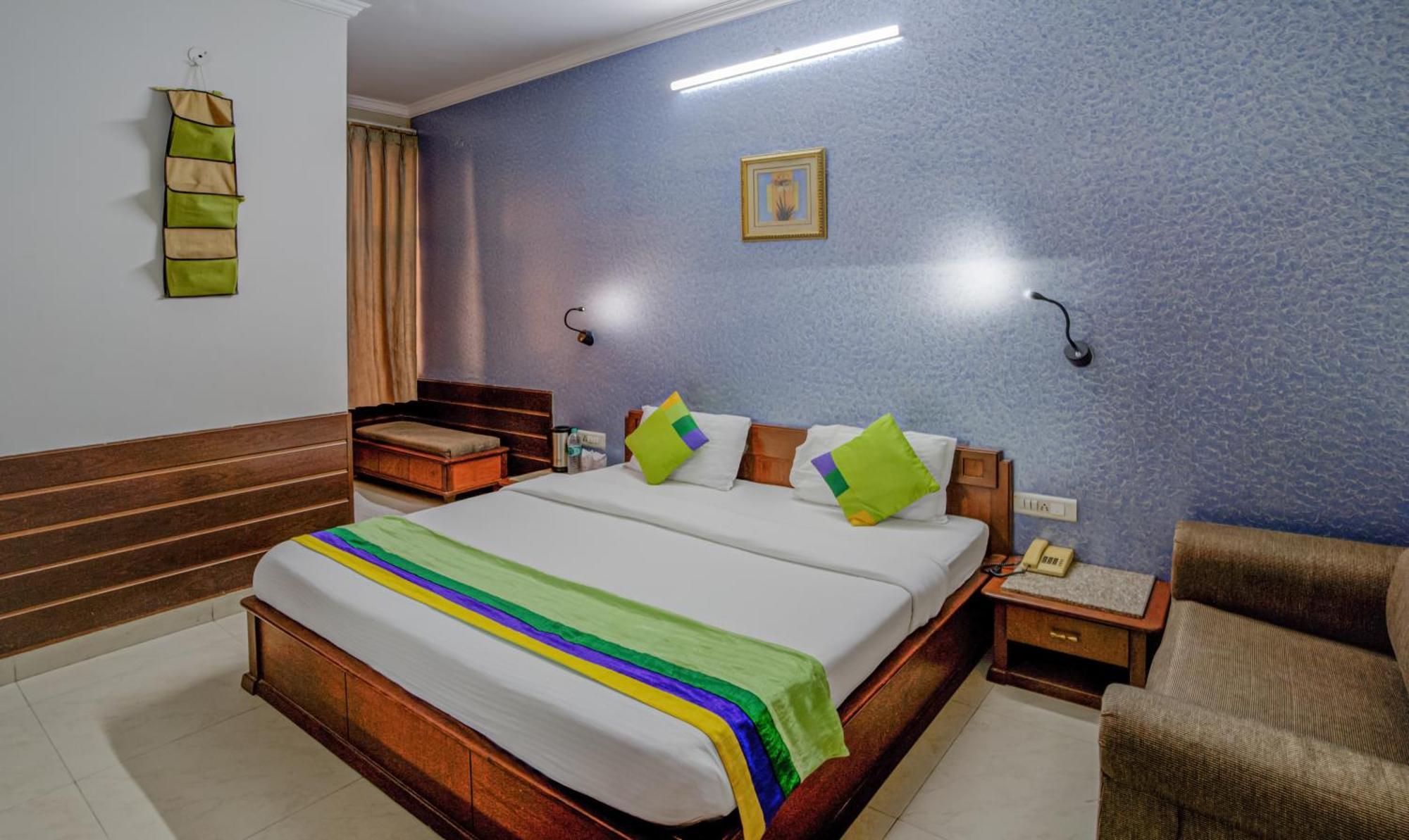 Treebo Bliss Hotel Jaipur Buitenkant foto