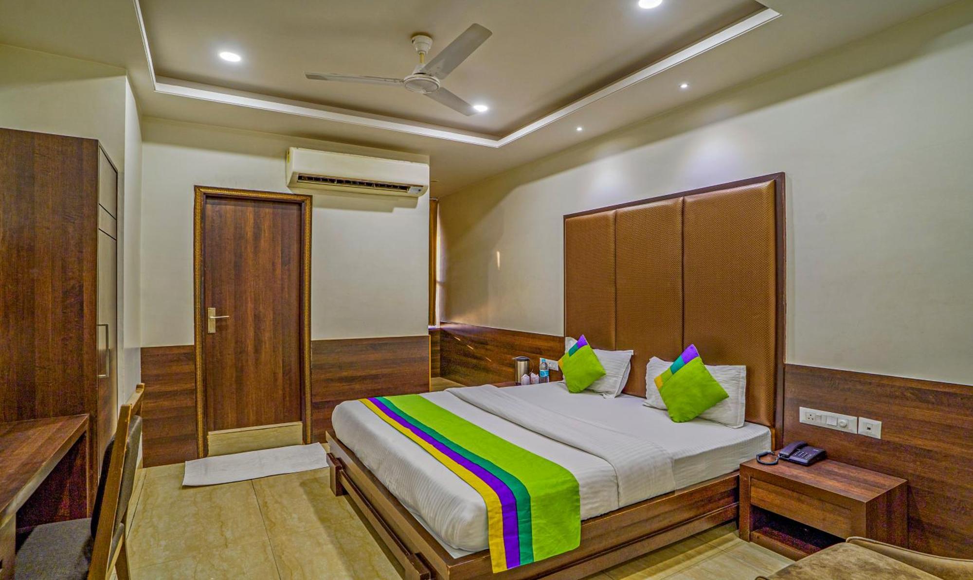 Treebo Bliss Hotel Jaipur Buitenkant foto