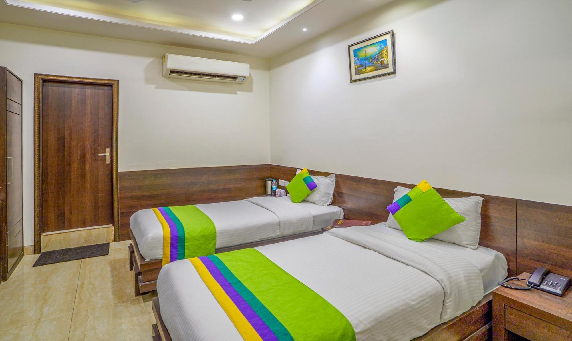 Treebo Bliss Hotel Jaipur Buitenkant foto