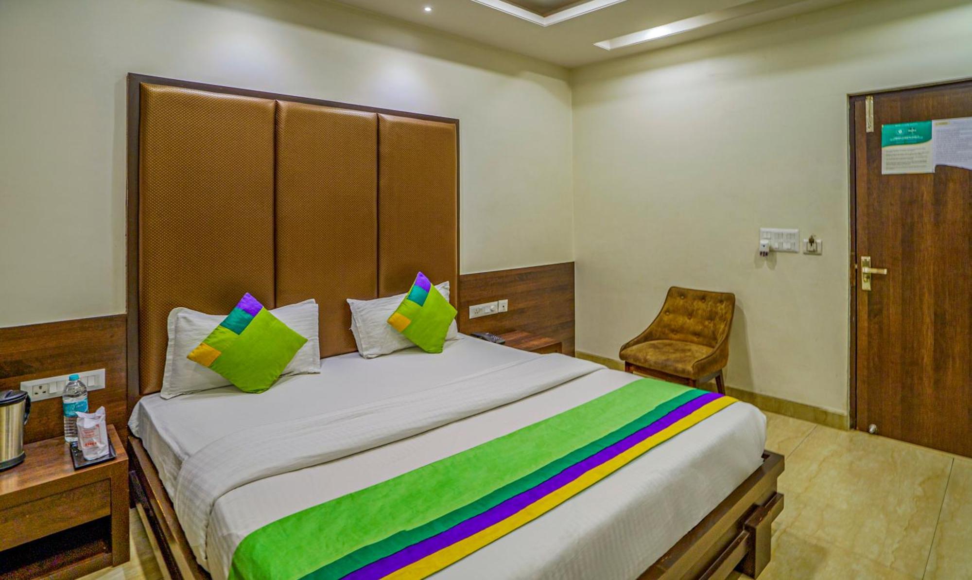 Treebo Bliss Hotel Jaipur Buitenkant foto