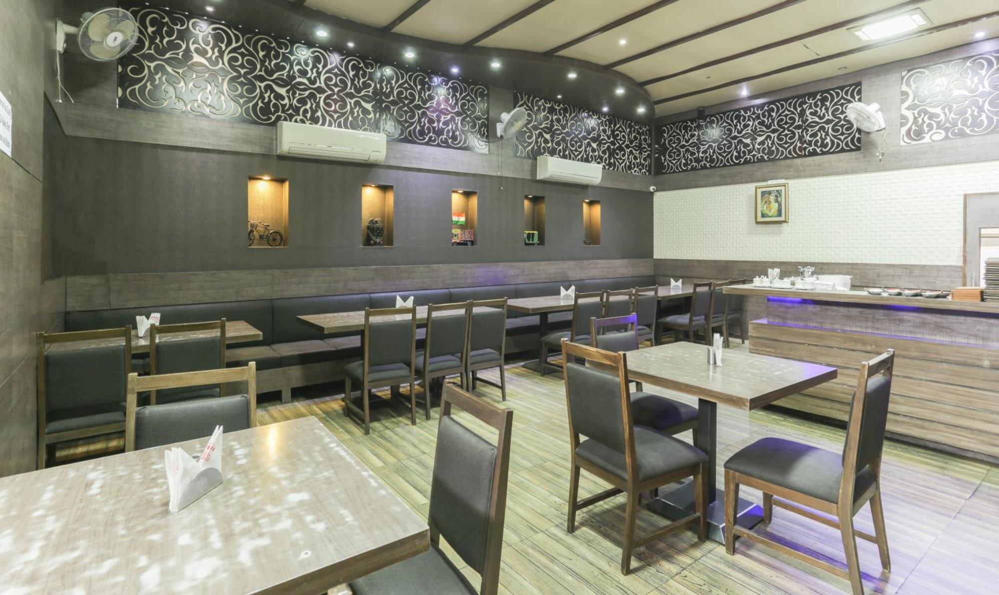 Treebo Bliss Hotel Jaipur Buitenkant foto