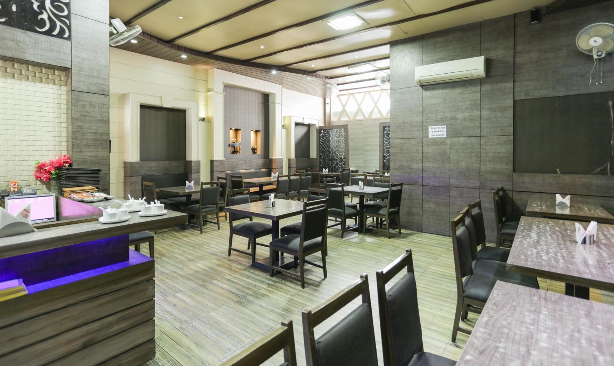Treebo Bliss Hotel Jaipur Buitenkant foto